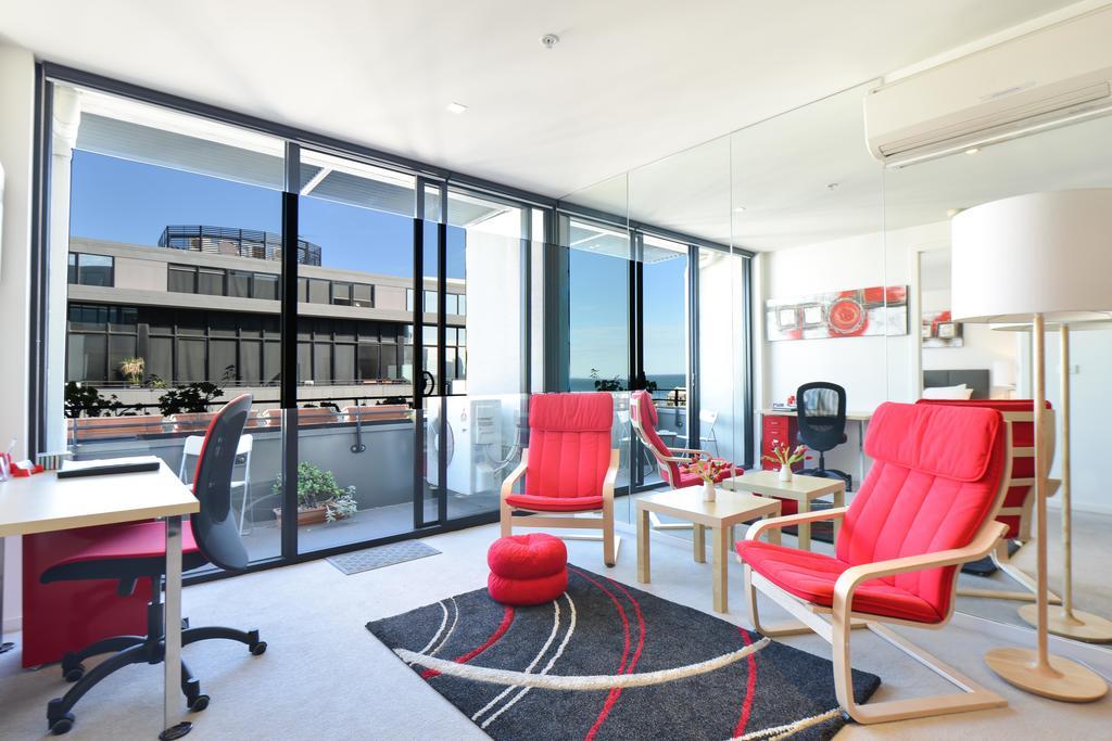 Staycentral - Spacious Seaviews Port Melbourne Rum bild